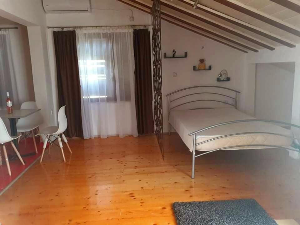 Villa Clock Tower - Саат Кула Ohrid Bagian luar foto